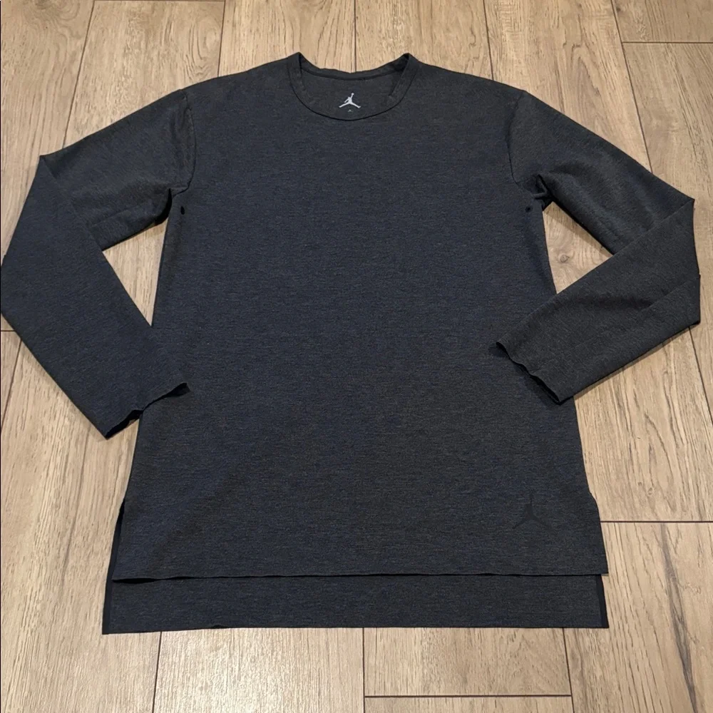 Jordan Brand Athletic Long Sleeve Charcoal Gray Shirt Men’s Size Medium